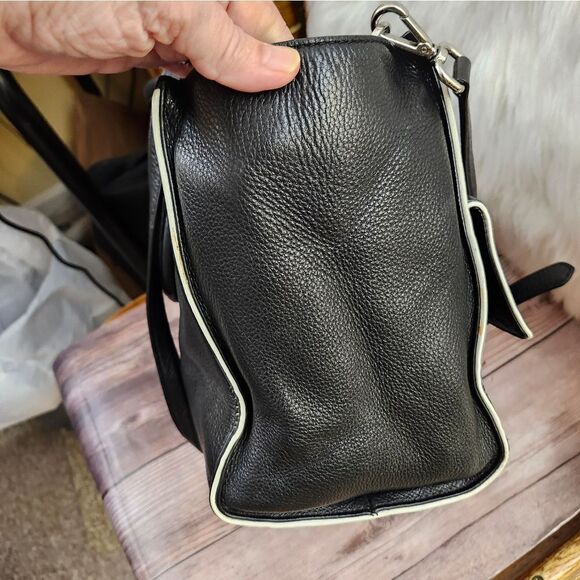 Michael Kors Medium Audrey Satchel classic black & white‎ pebbled leather bag - Picture 4 of 16